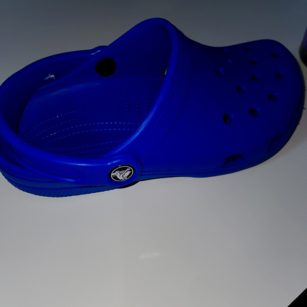 Blue crocs - Picture 2 of 3